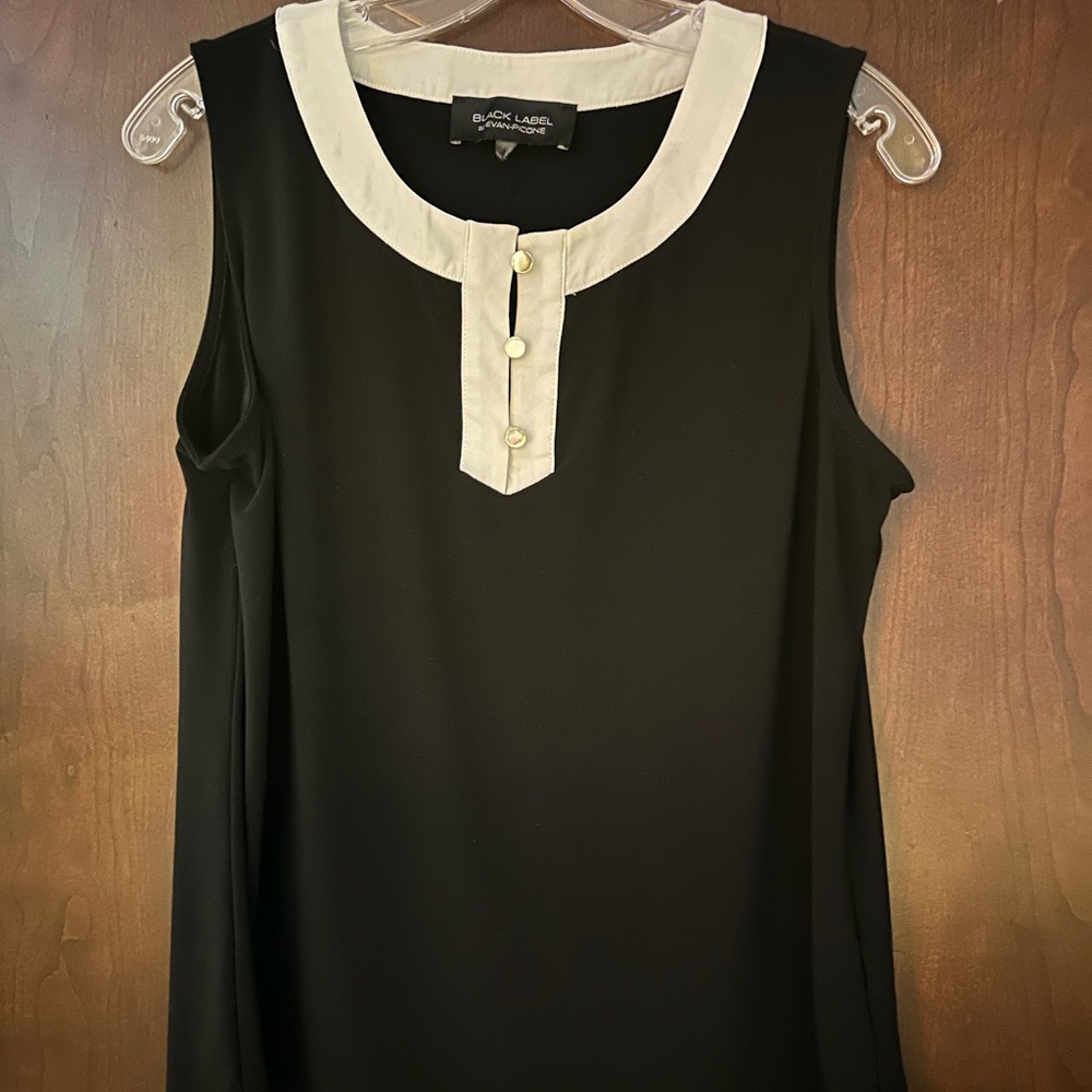 Evan Picone Black and White Sleeveless Blouse